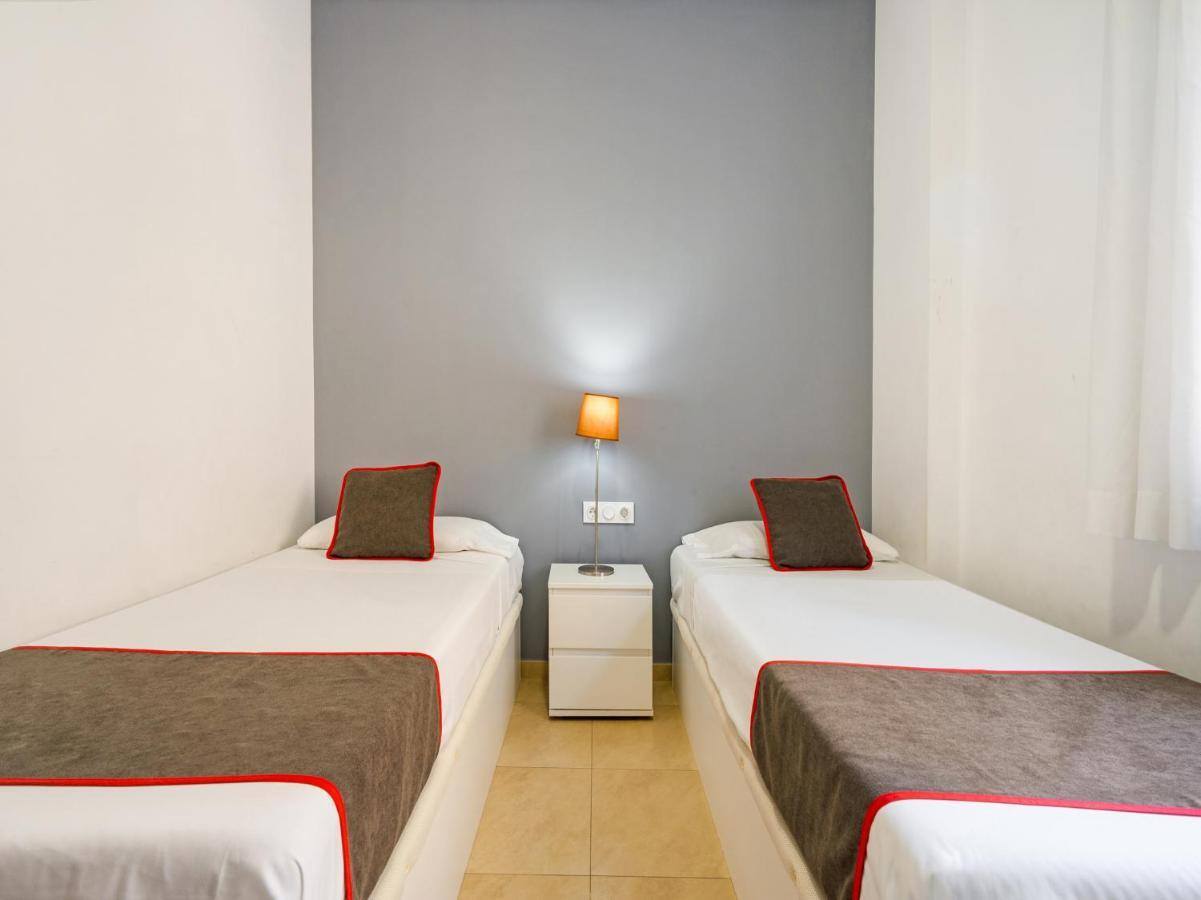 Oyo Style Apartments Puerto Valencia Exterior photo