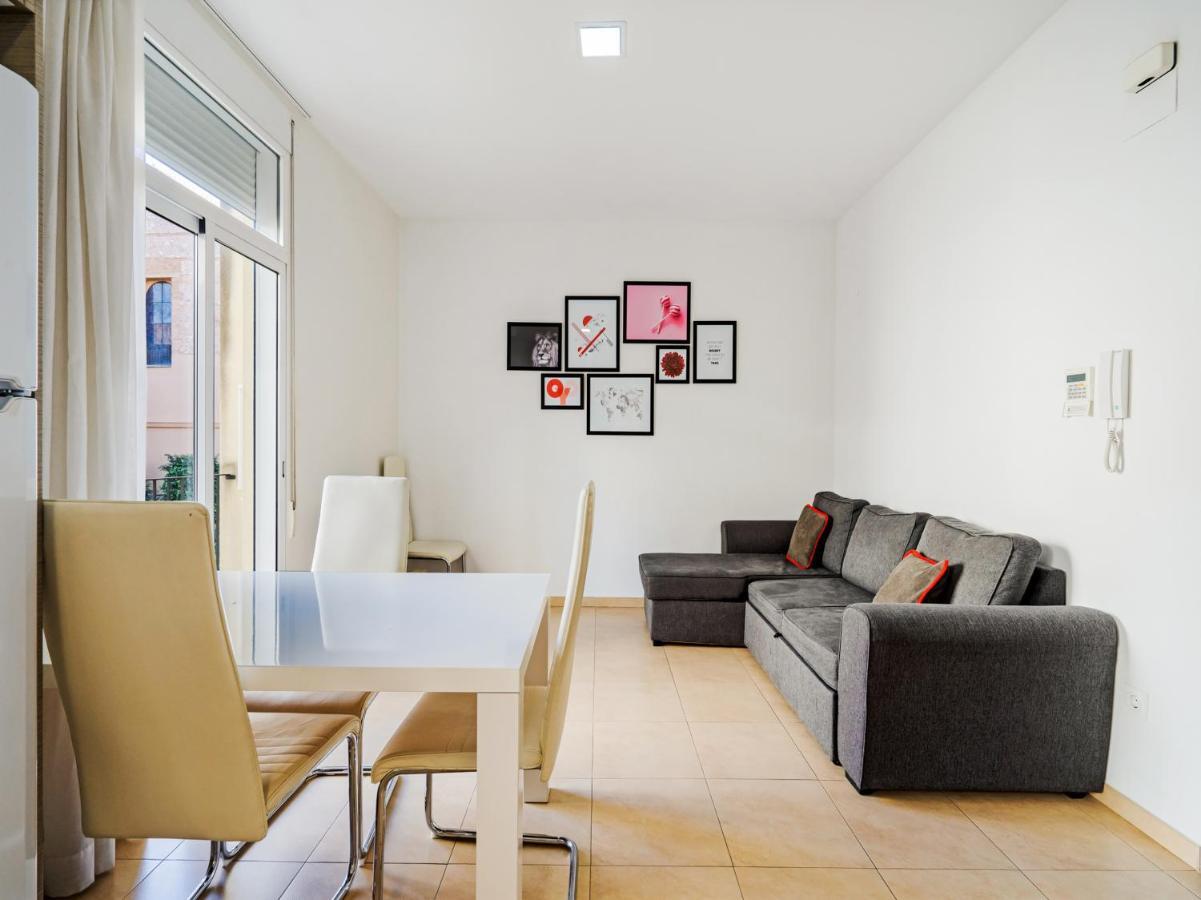 Oyo Style Apartments Puerto Valencia Exterior photo
